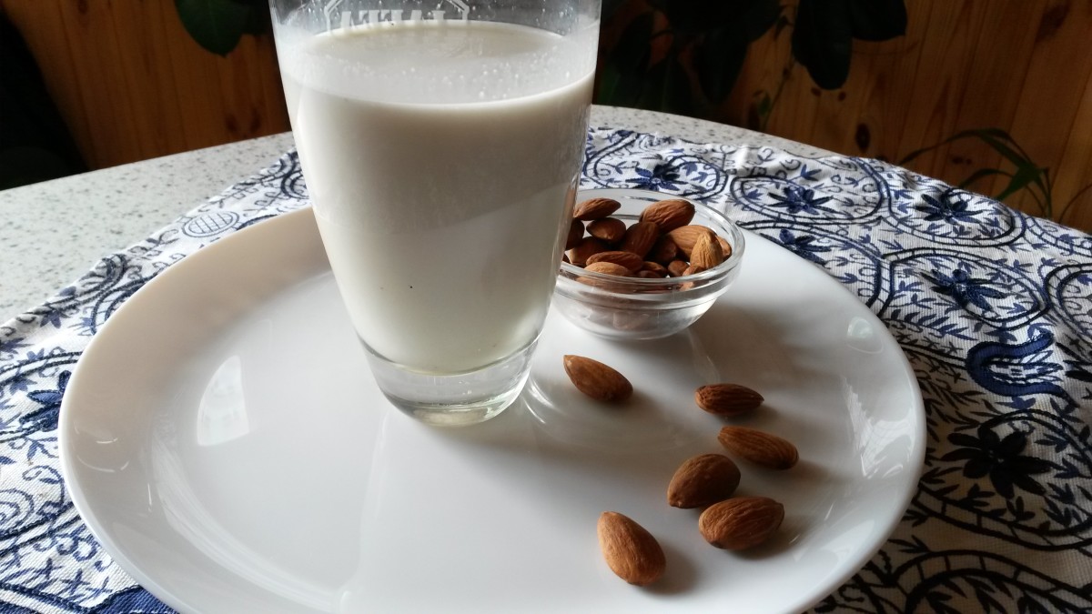 Миндальное молоко